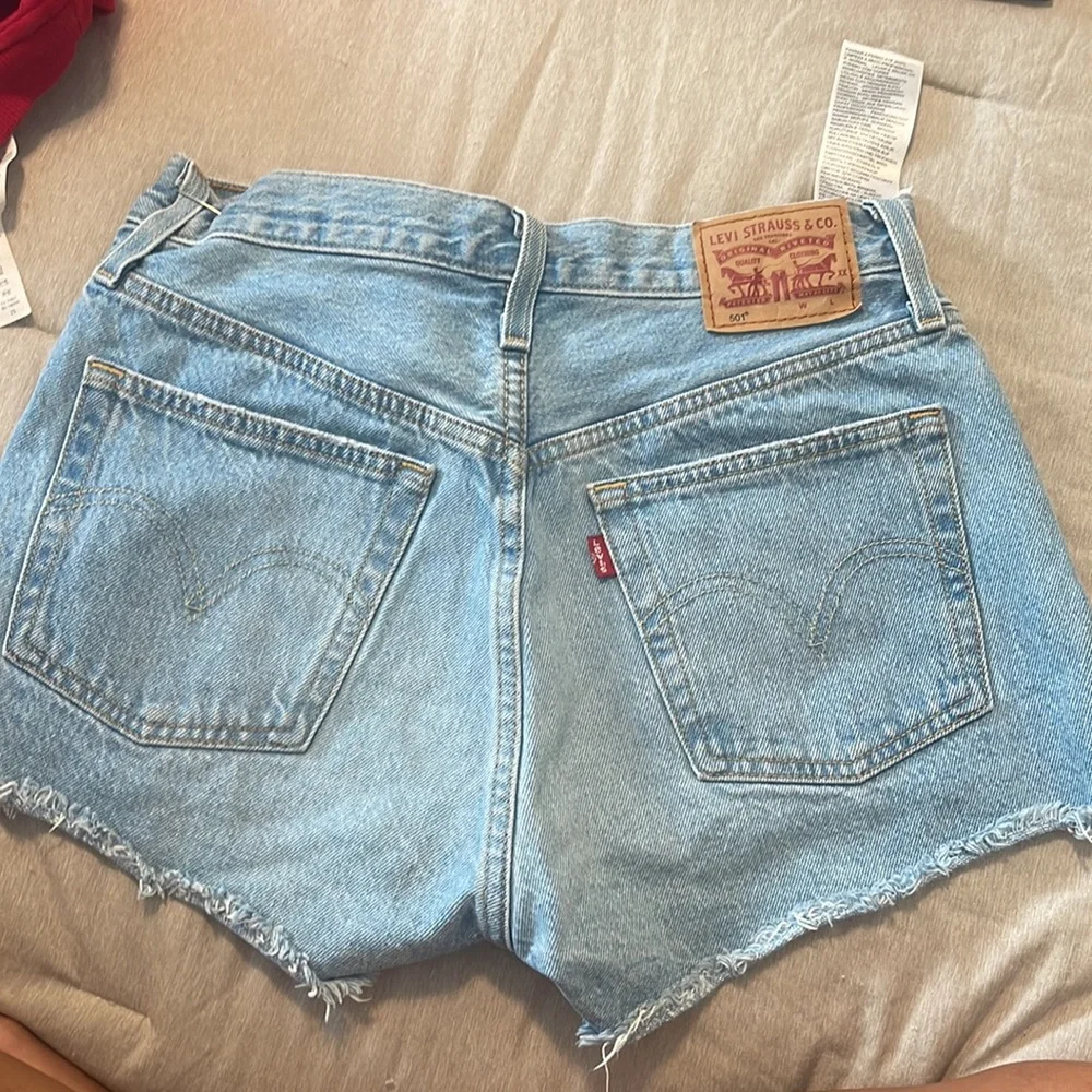 Levi’s 501 shorts - Picture 2 of 3